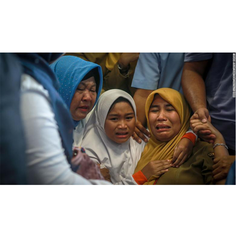 Lion Flugzeugabsturz: Trümmer gefunden im Meer vor Jakarta, Indonesien